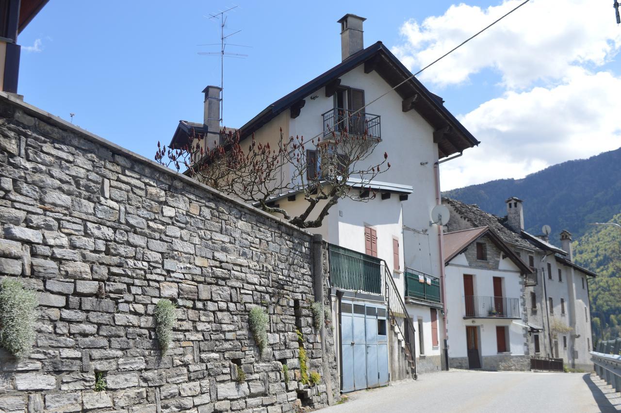 Residence Arvinei Malesco Buitenkant foto